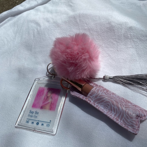 Spotify Custom Keychain - Picture 8 of 11